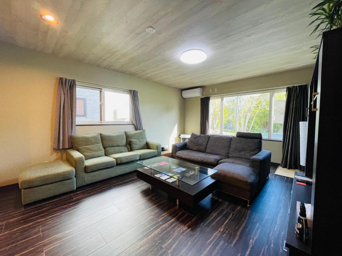 Niseko Hotel Kiraku Kou Екстер'єр фото